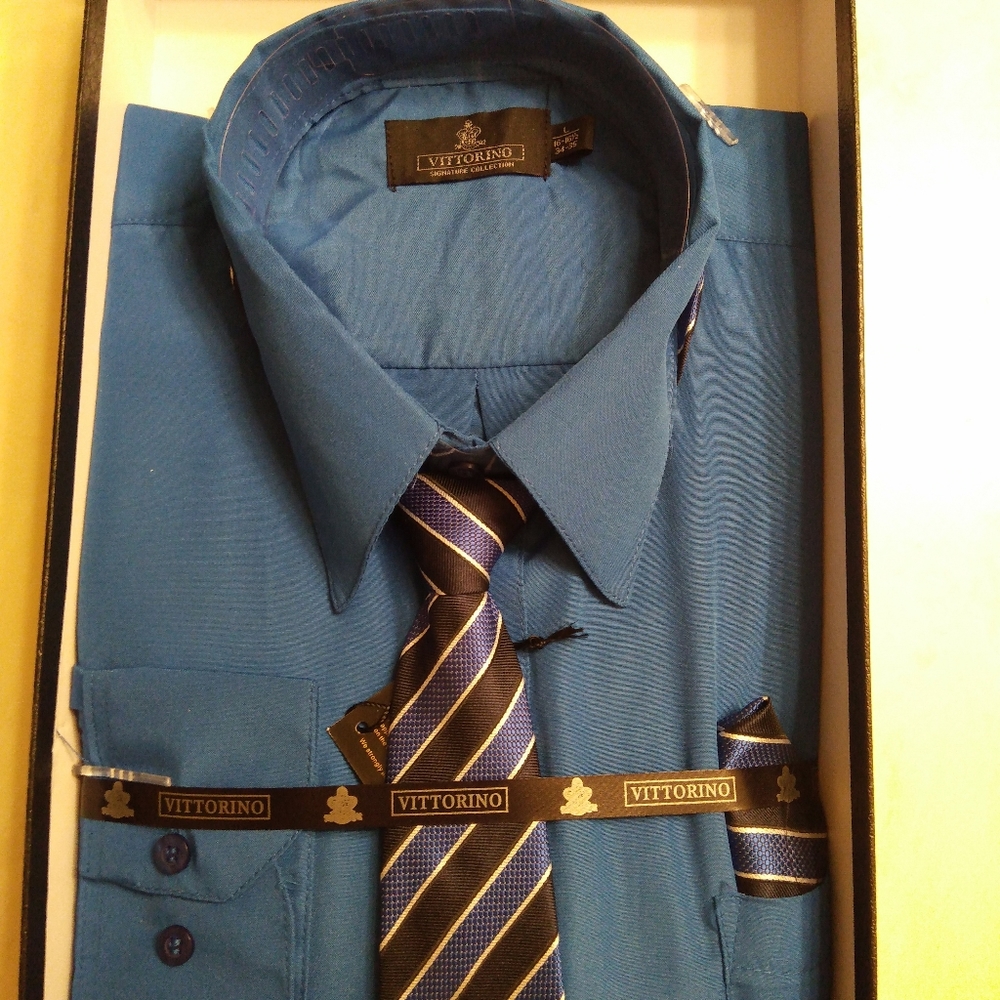 MEN'S NWT VITTORINO DRESS SHIRT & BOWTIE SET